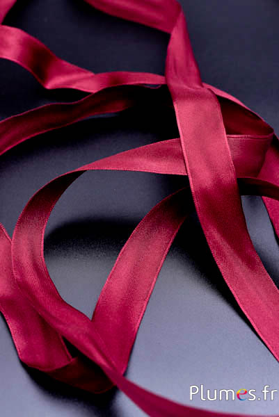 Ruban satin - largeur 25 mm - bordeaux